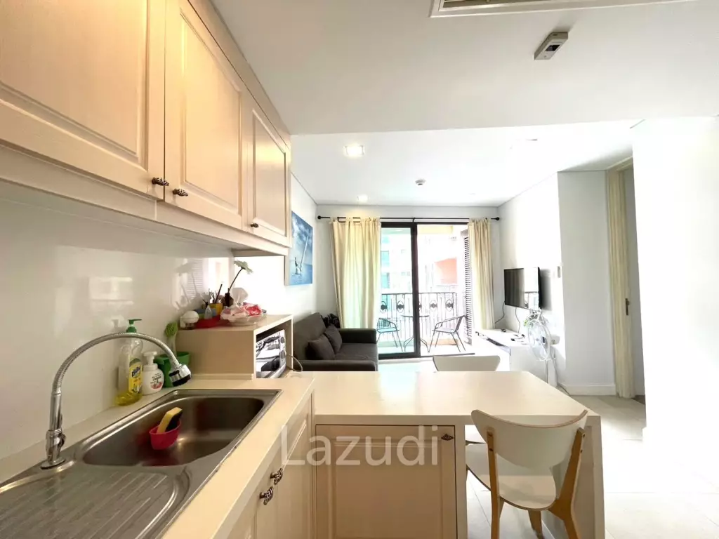 Marrakesh Condo: 1 Bed condo with Pool Views