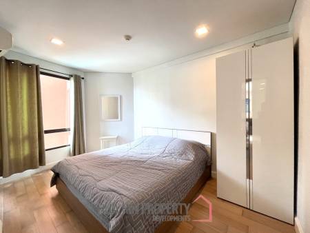 Marrakesh Condo: 1 Bed condo with Pool Views