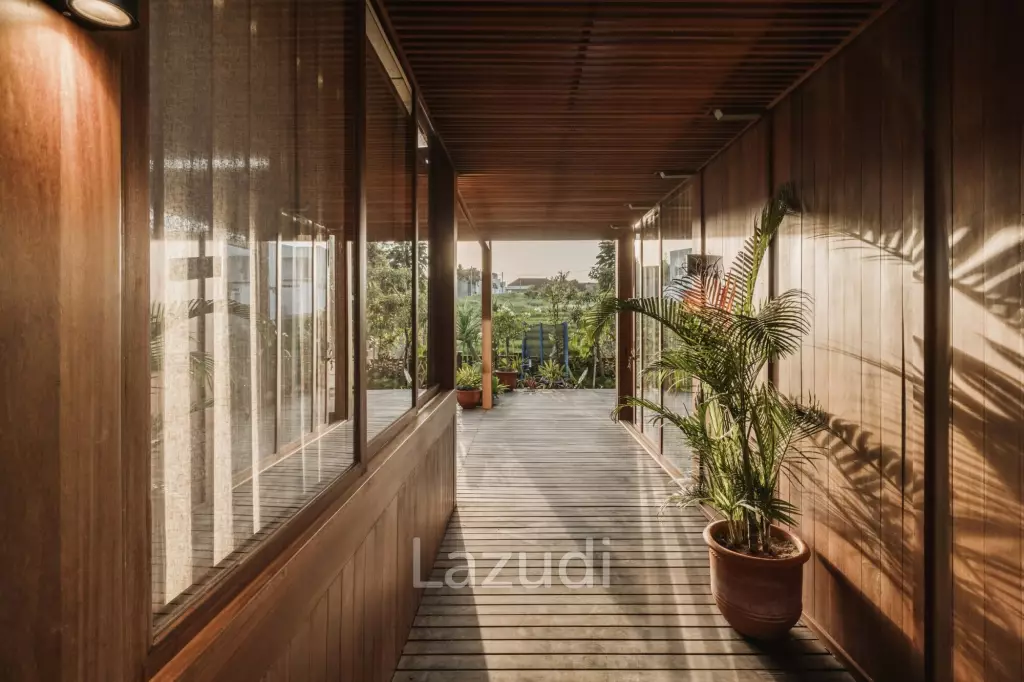 Sustainable 5 Bedroom Prefab Villa in Tranquil Tumbak Bayuh, Luxury and Eco-Friendly Living