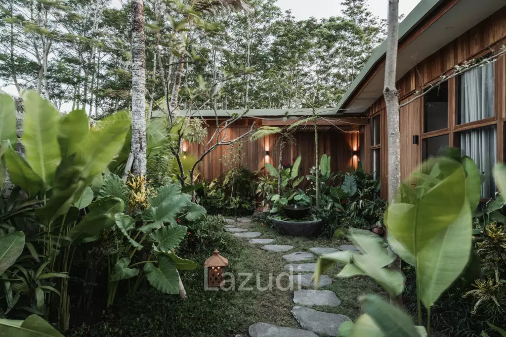 Sustainable 5 Bedroom Prefab Villa in Tranquil Tumbak Bayuh, Luxury and Eco-Friendly Living