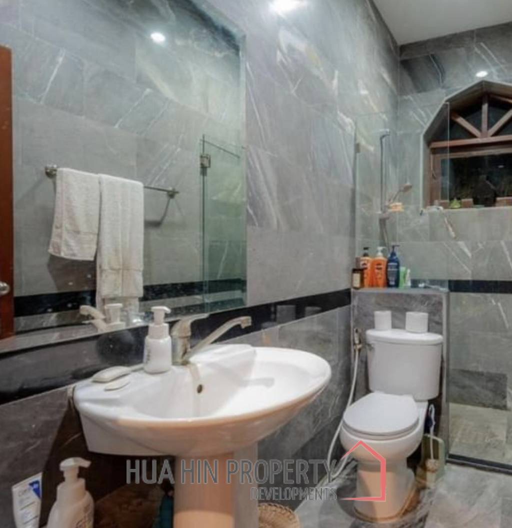 CRYSTAL VIEW  : 2 storey 3 bed pool villa