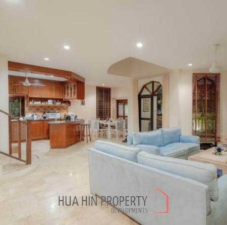 CRYSTAL VIEW  : 2 storey 3 bed pool villa