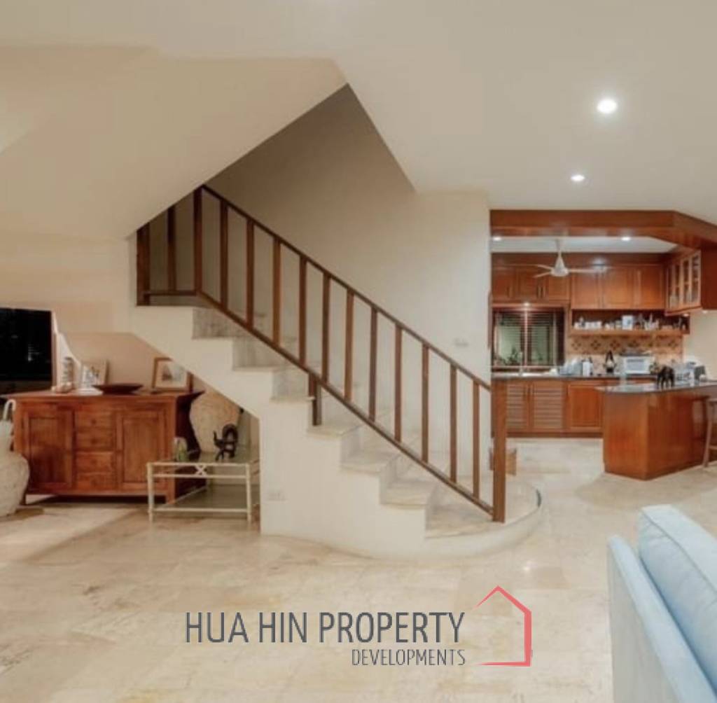 CRYSTAL VIEW  : 2 storey 3 bed pool villa
