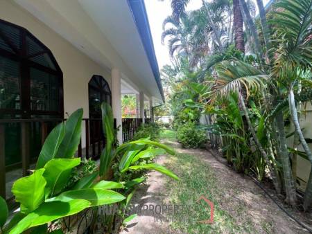 CRYSTAL VIEW  : 2 storey 3 bed pool villa