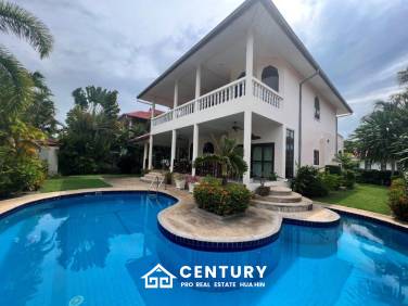 CRYSTAL VIEW  : 2 storey 3 bed pool villa