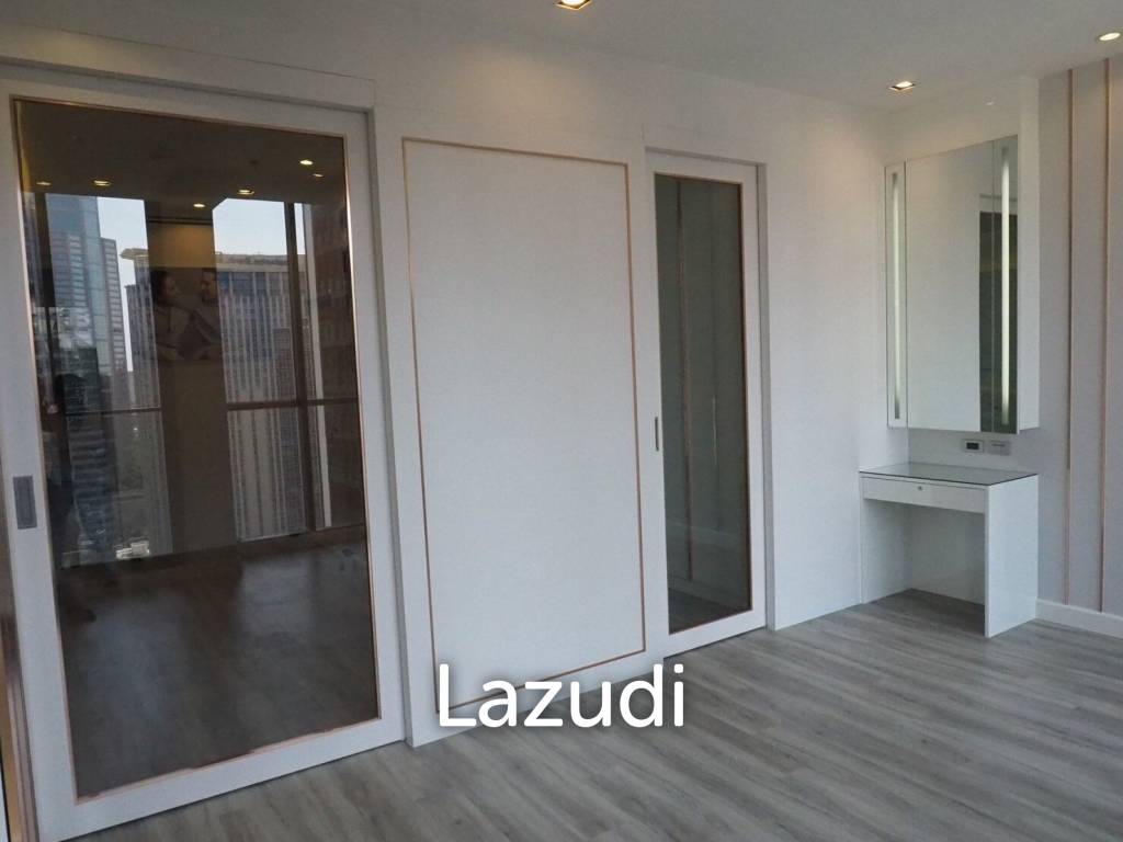1 Bed 1 Bath 52 SQ.M. Noble Ploenchit