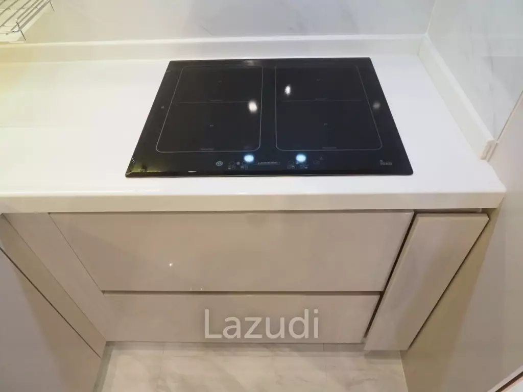 1 Bed 1 Bath 52 SQ.M. Noble Ploenchit