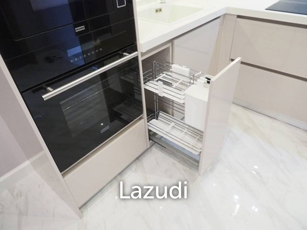 1 Bed 1 Bath 52 SQ.M. Noble Ploenchit