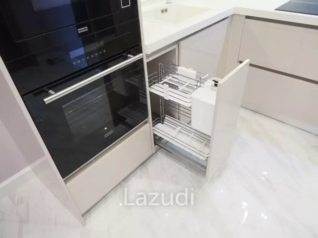1 Bed 1 Bath 52 SQ.M. Noble Ploenchit
