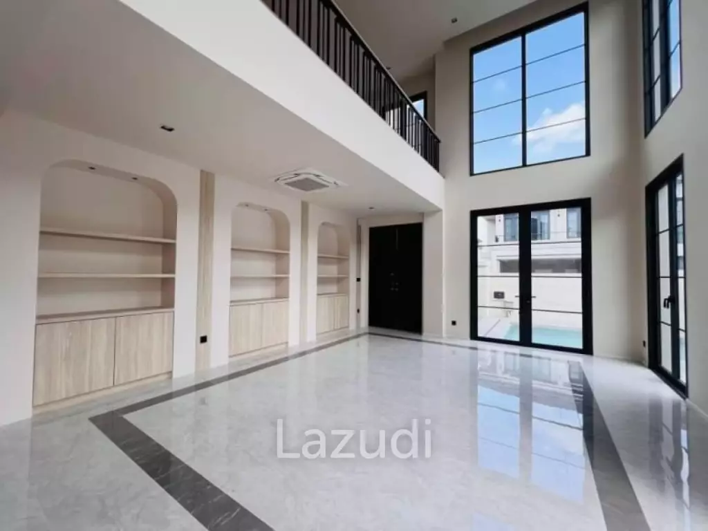 4 Beds 5 Baths 300 SQ.M. Arcade By Patta