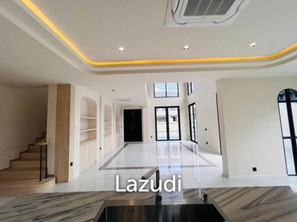4 Beds 5 Baths 300 SQ.M. Arcade By Patta