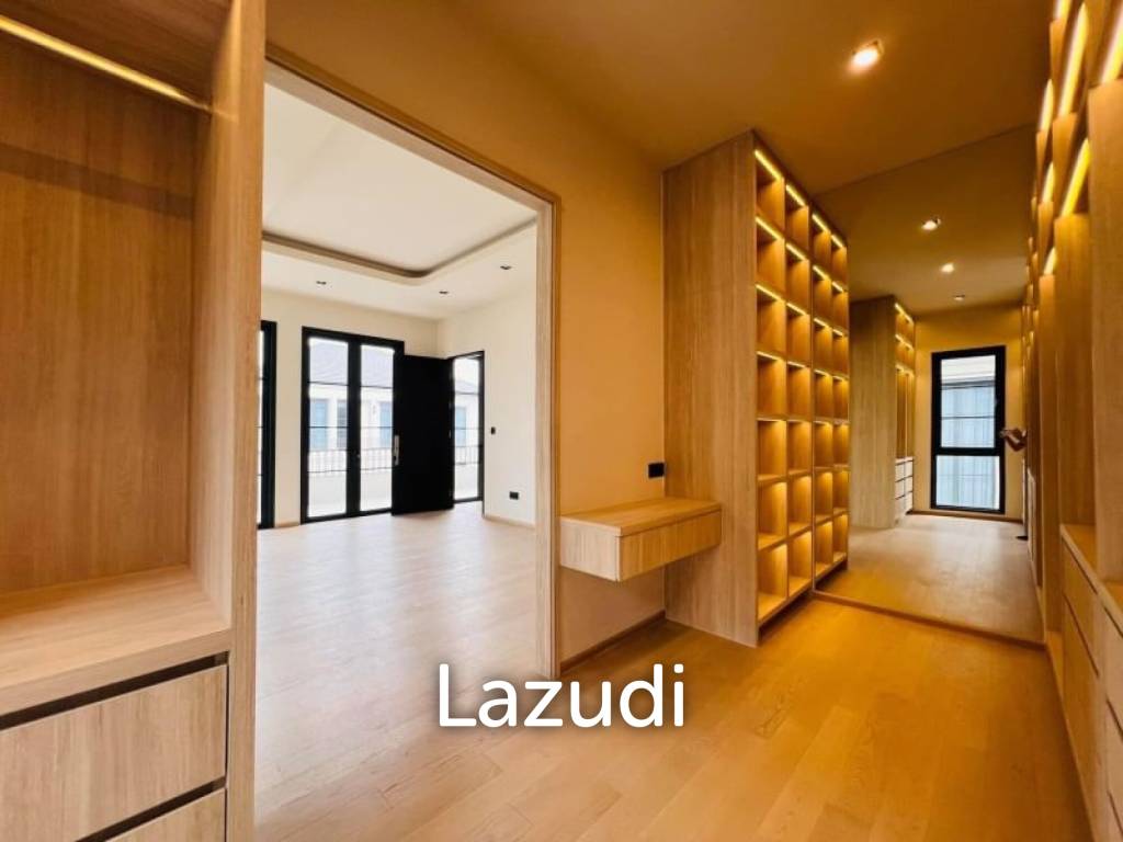 4 Beds 5 Baths 300 SQ.M. Arcade By Patta