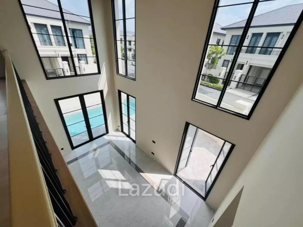 4 Beds 5 Baths 300 SQ.M. Arcade By Patta