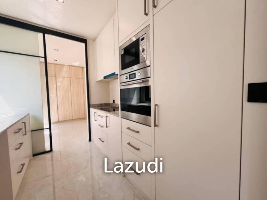 4 Beds 5 Baths 300 SQ.M. Arcade By Patta