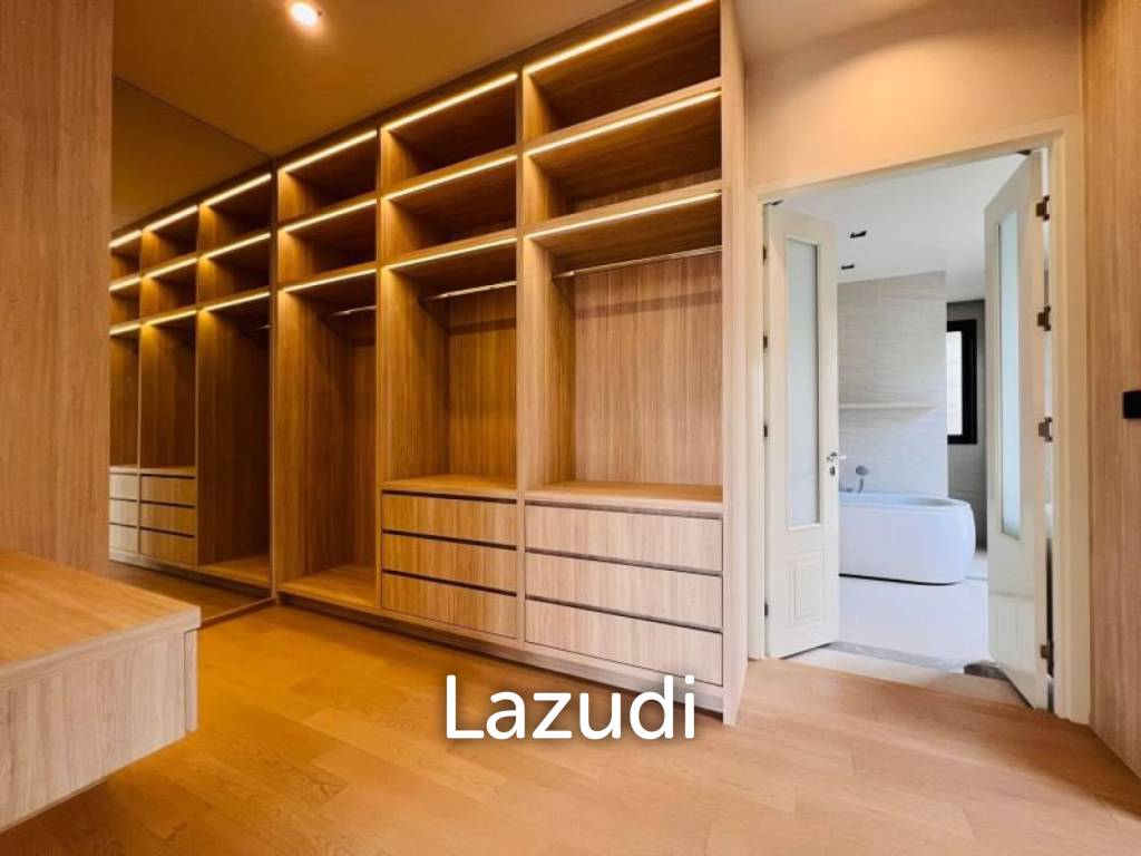 4 Beds 5 Baths 300 SQ.M. Arcade By Patta