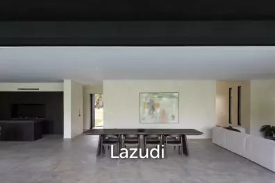 STYLISH VILLA WITH JUNGLE, RIVER, AND RICE FIELD VIEWS IN KEDIRI