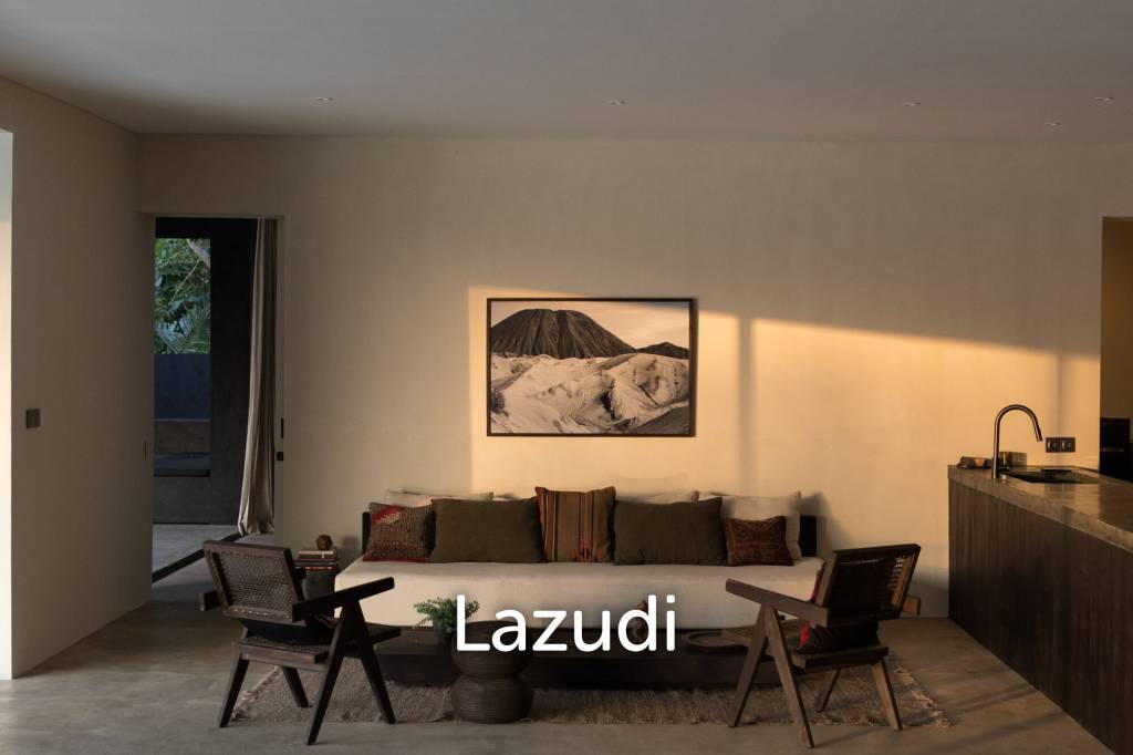 STYLISH VILLA WITH JUNGLE, RIVER, AND RICE FIELD VIEWS IN KEDIRI