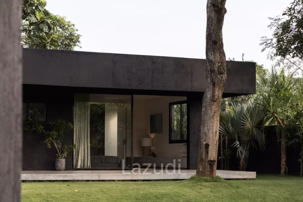 STYLISH VILLA WITH JUNGLE, RIVER, AND RICE FIELD VIEWS IN KEDIRI