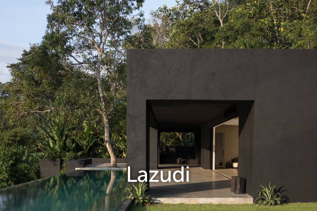 STYLISH VILLA WITH JUNGLE, RIVER, AND RICE FIELD VIEWS IN KEDIRI