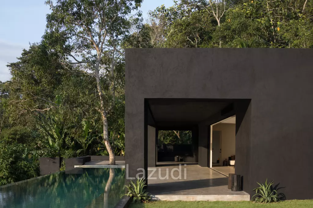STYLISH VILLA WITH JUNGLE, RIVER, AND RICE FIELD VIEWS IN KEDIRI