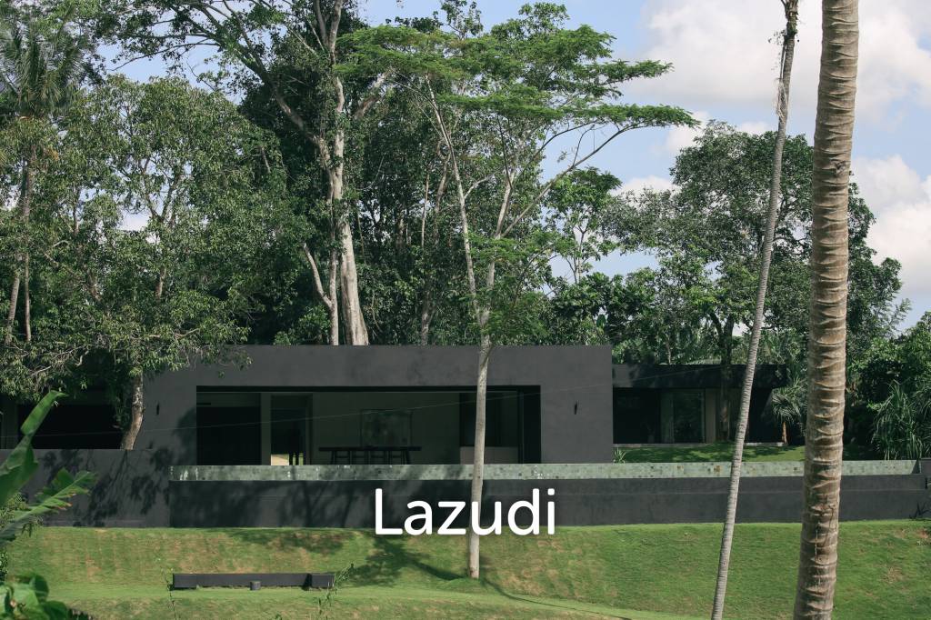 STYLISH VILLA WITH JUNGLE, RIVER, AND RICE FIELD VIEWS IN KEDIRI