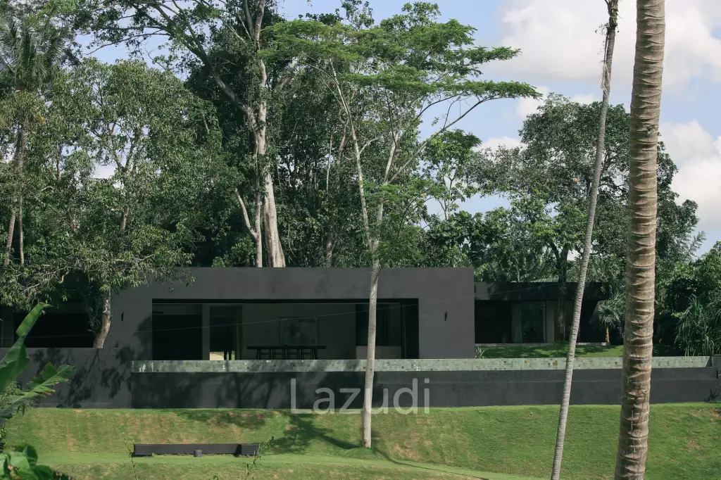 STYLISH VILLA WITH JUNGLE, RIVER, AND RICE FIELD VIEWS IN KEDIRI