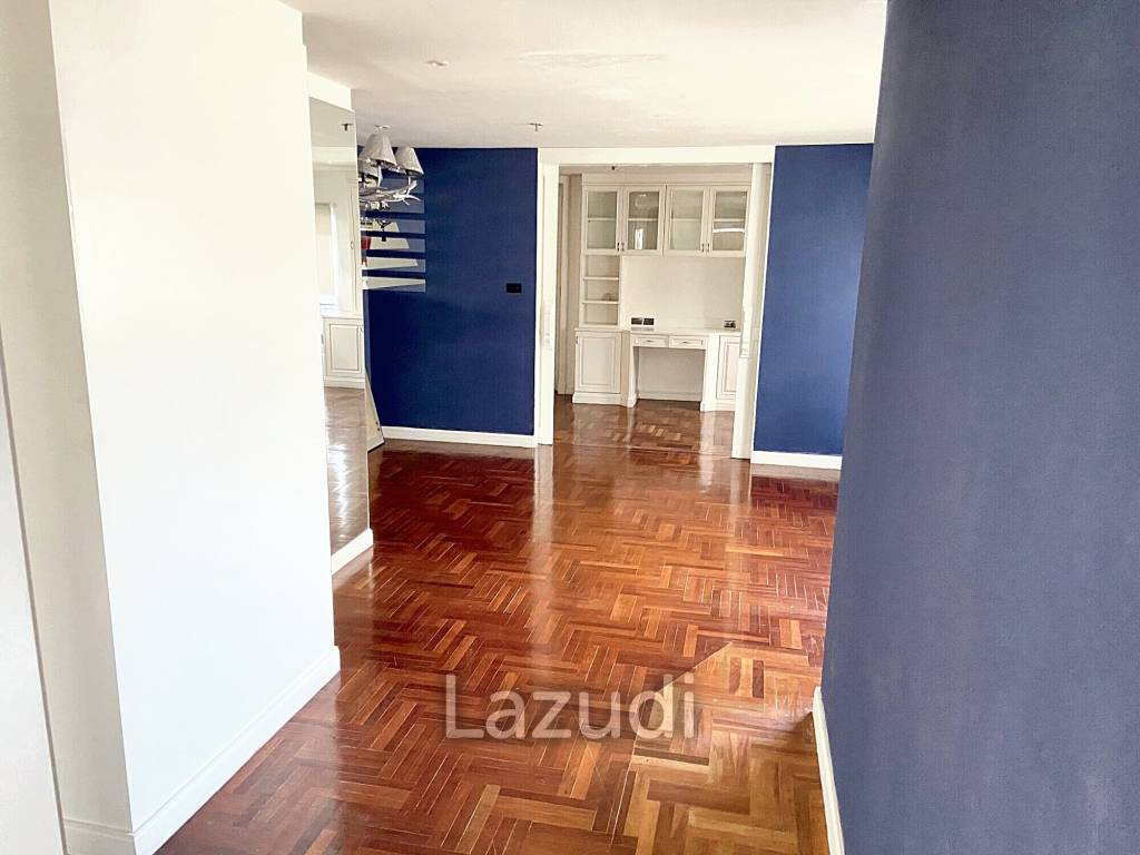 4 Bed 4 Bath 277 SQ.M Baan Sathorn Condominium
