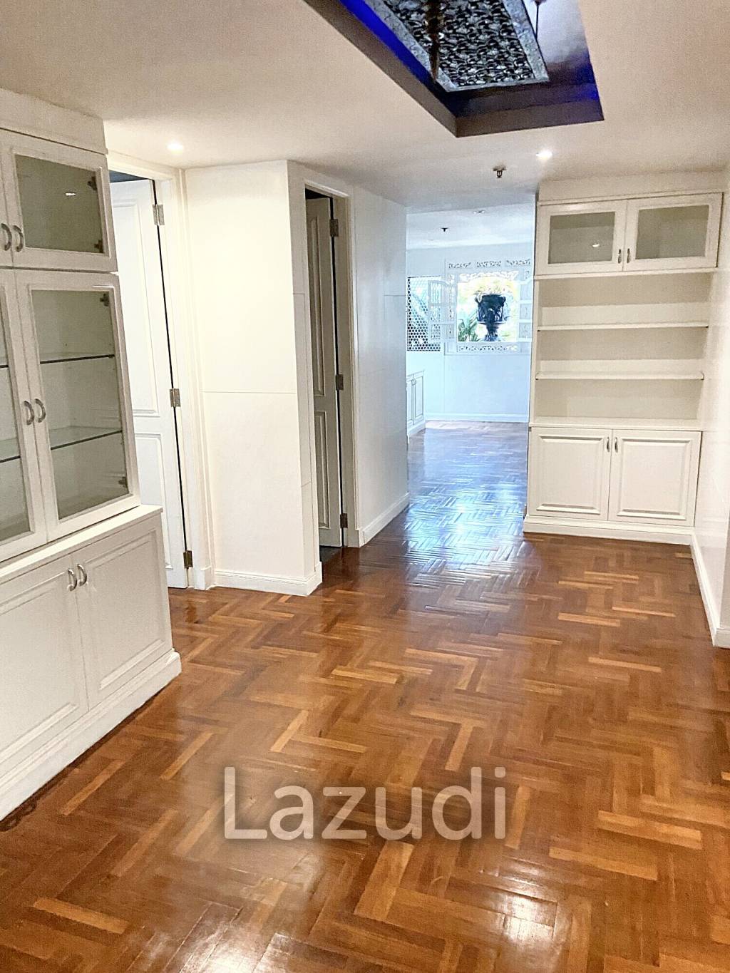4 Bed 4 Bath 277 SQ.M Baan Sathorn Condominium