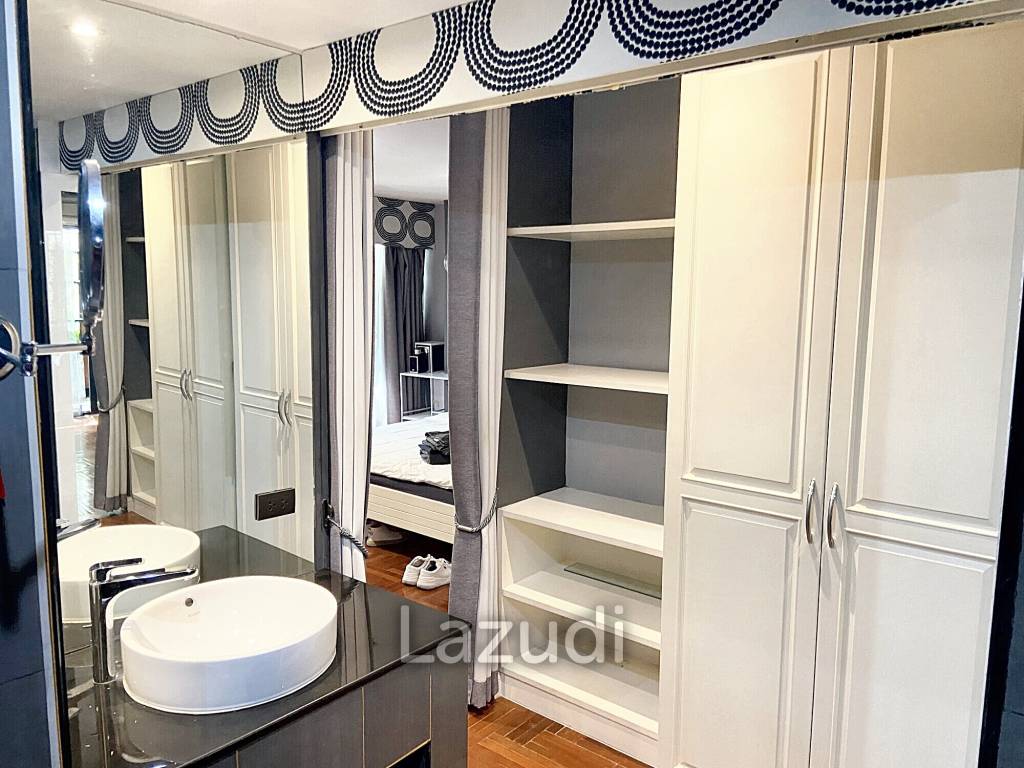4 Bed 4 Bath 277 SQ.M Baan Sathorn Condominium