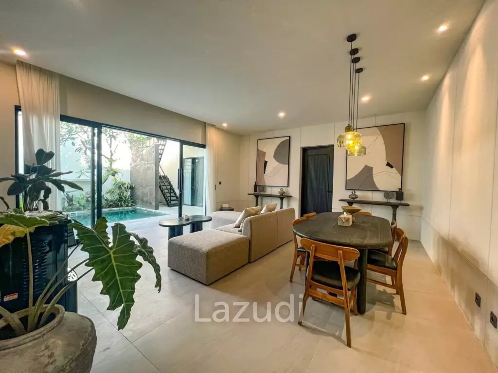 MODERN 3-BEDROOM VILLA WITH ROOFTOP IN SEMINYAK
