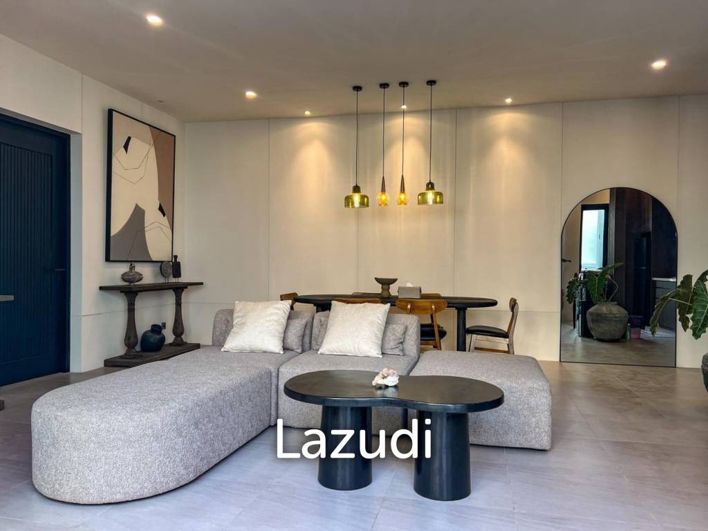 MODERN 3-BEDROOM VILLA WITH ROOFTOP IN SEMINYAK