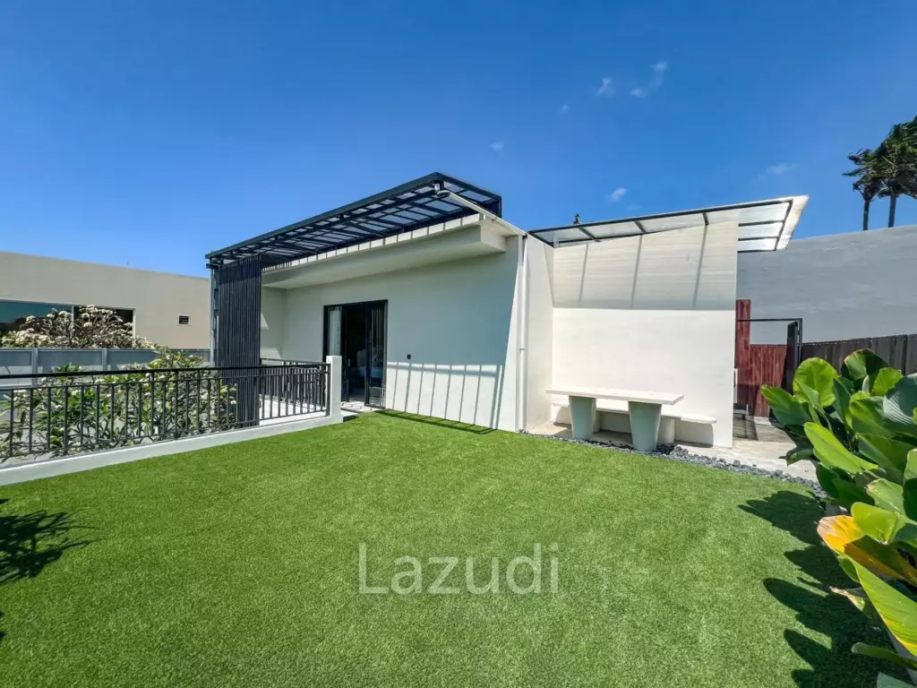 MODERN 3-BEDROOM VILLA WITH ROOFTOP IN SEMINYAK
