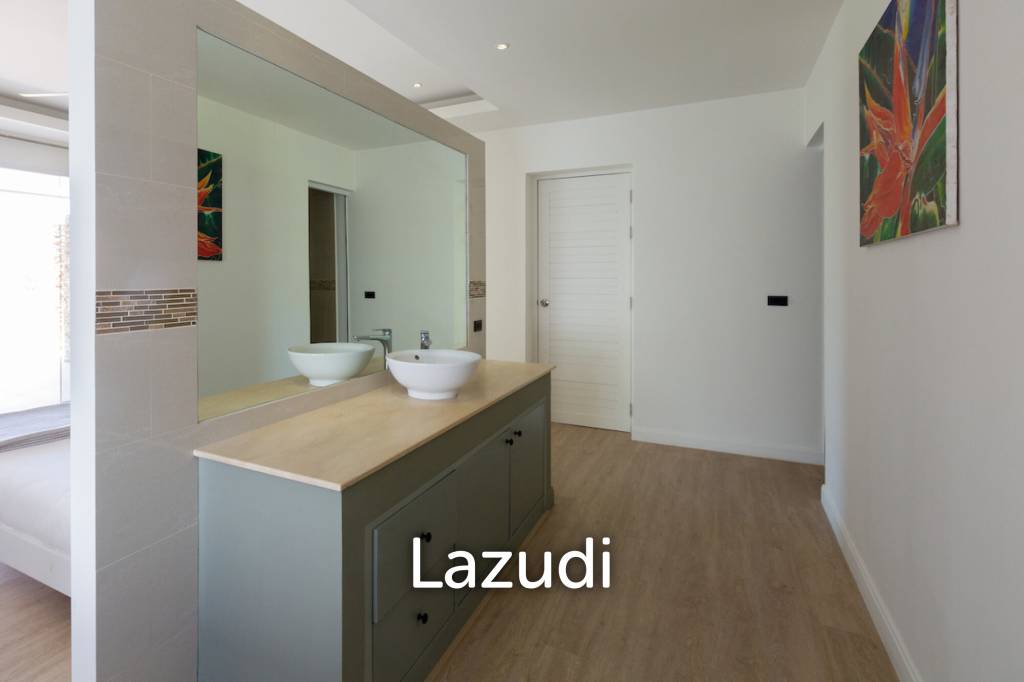 Modern 4+1 Bed Sea View Villa Located in Bophut
