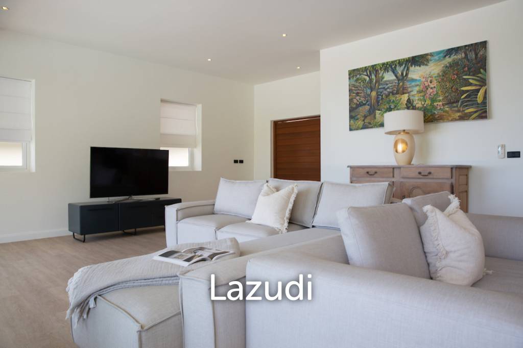 Modern 4+1 Bed Sea View Villa Located in Bophut