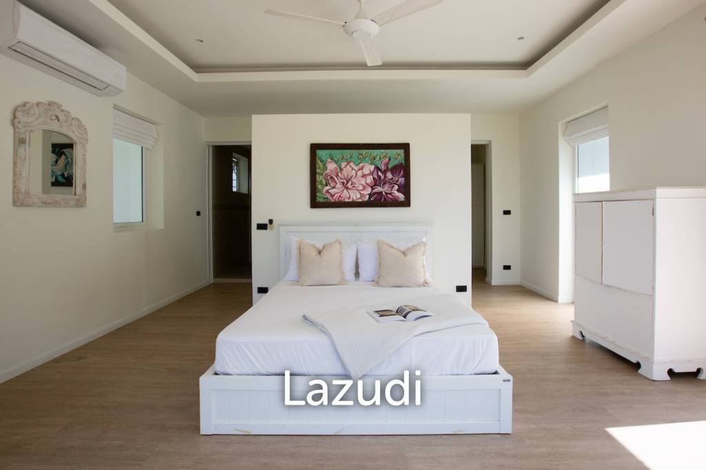 Modern 4+1 Bed Sea View Villa Located in Bophut