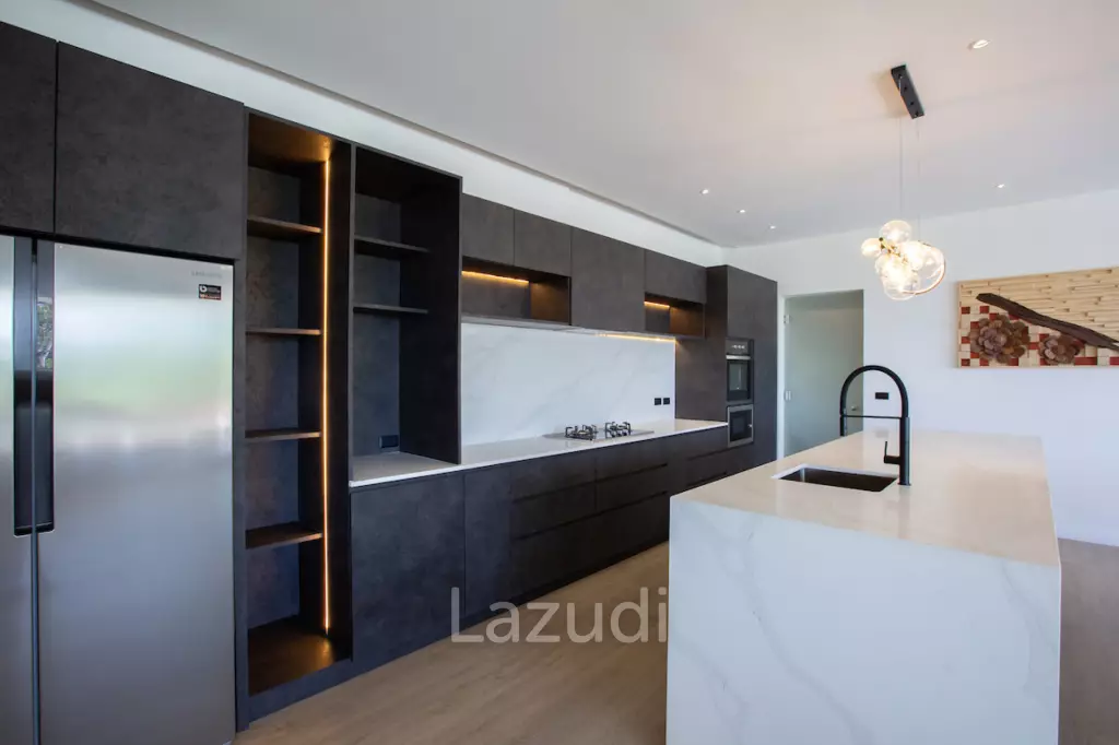 Modern 4+1 Bed Sea View Villa Located in Bophut