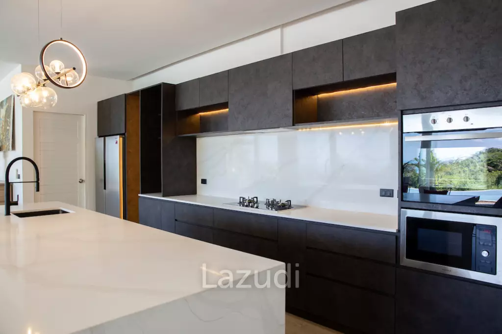 Modern 4+1 Bed Sea View Villa Located in Bophut