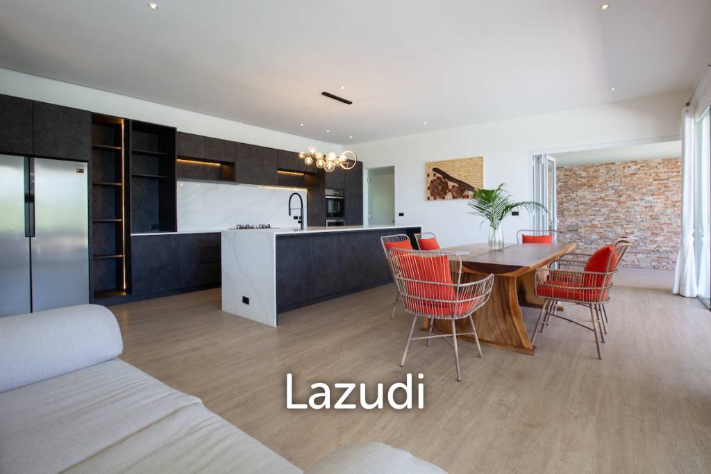 Modern 4+1 Bed Sea View Villa Located in Bophut