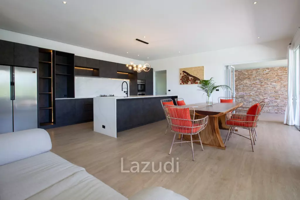 Modern 4+1 Bed Sea View Villa Located in Bophut