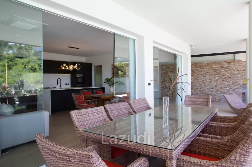 Modern 4+1 Bed Sea View Villa Located in Bophut