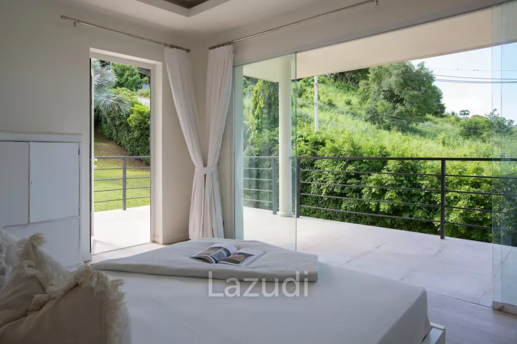 Modern 4+1 Bed Sea View Villa Located in Bophut