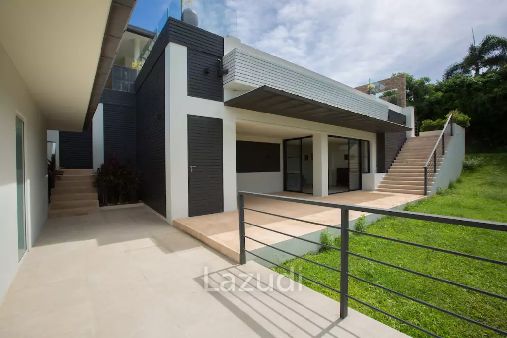 Modern 4+1 Bed Sea View Villa Located in Bophut