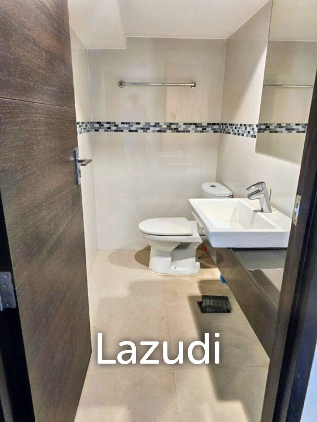 2 Bedroom 2 Bathroom 61 SQ.M deo Q Phayathai