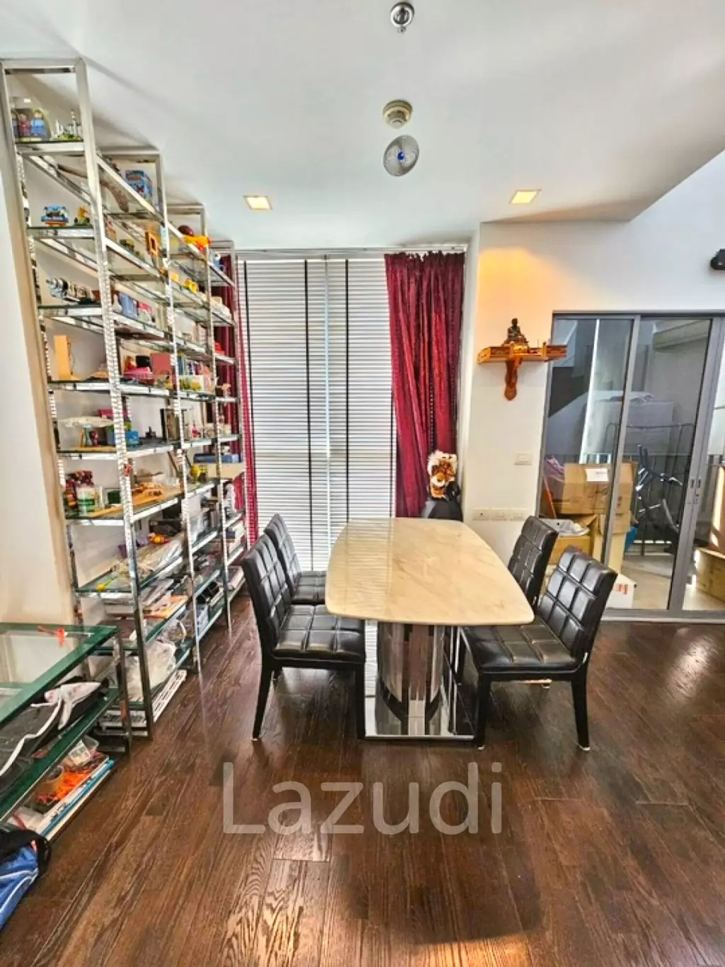 2 Bedroom 2 Bathroom 61 SQ.M deo Q Phayathai