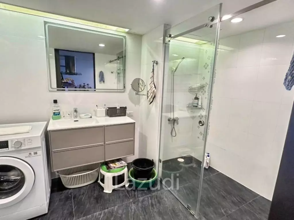 1 Bedroom 1 Bathroom 68 SQ.M State Tower