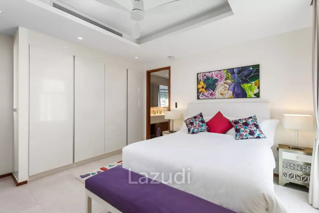 Beachfront Apartment On The Shores Of Bang Tao