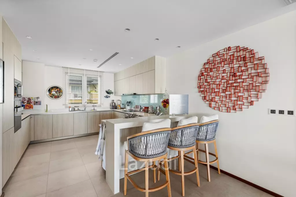 Beachfront Apartment On The Shores Of Bang Tao