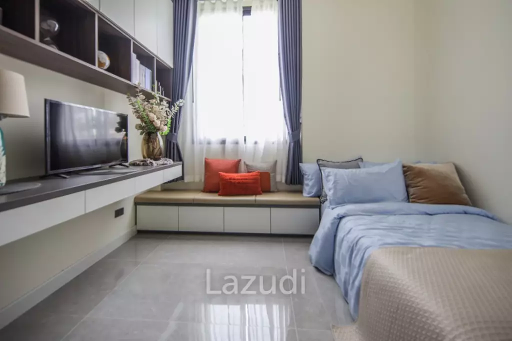 4 Beds 4 Baths 240 SQ.M. Tamarind Village Huay Yai