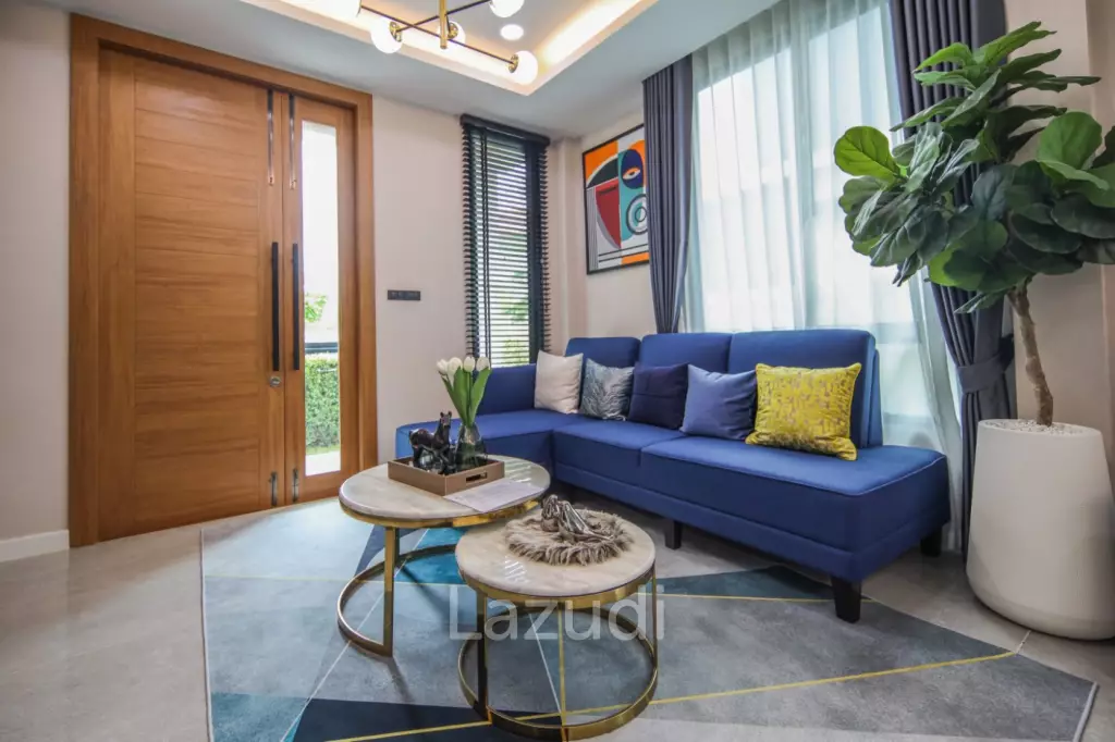 4 Beds 4 Baths 240 SQ.M. Tamarind Village Huay Yai