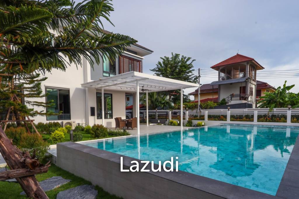 4 Beds 4 Baths 240 SQ.M. Tamarind Village Huay Yai